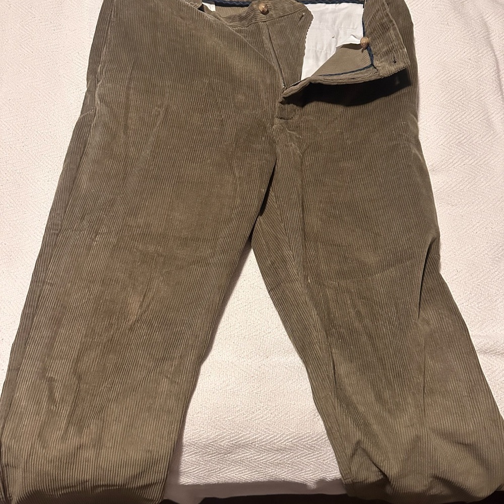 Lyle & Scott Men's Corduroy Pants - Olive Green